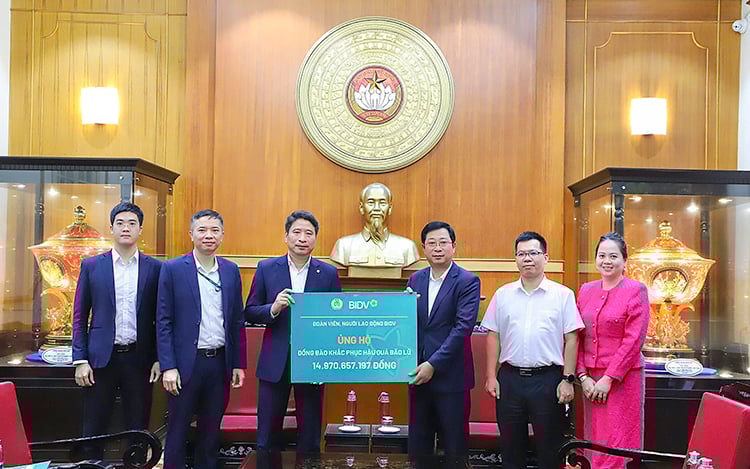 चित्र परिचय