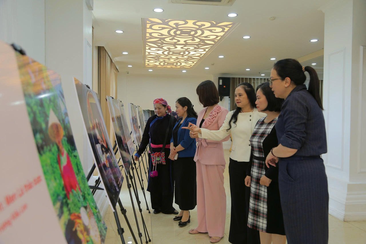 Främja jämställdhet inom karriärvägledning, yrkesutbildning och entreprenörskap i Lao Cai