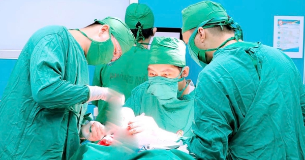 Ghép sọ tự thân thành công cho thiếu niên 15 tuổi