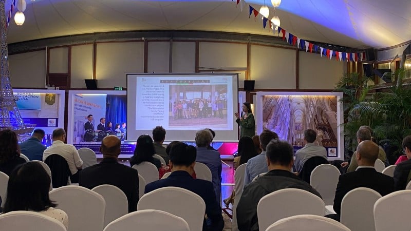 Το Γαλλικό Ινστιτούτο Έρευνας για την Ανάπτυξη (IRD) γιόρτασε την 30ή επέτειο λειτουργίας του στο Βιετνάμ στη Γαλλική Πρεσβεία στο Ανόι.