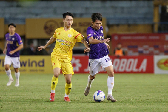 HLV Thạch Bảo Khanh quyết đấu đội bóng cũ - Ảnh 1.