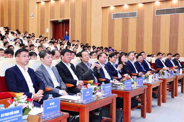 Những tấm huy chương Olympic 'không chỉ để treo trong tủ kính' - Ảnh 1.