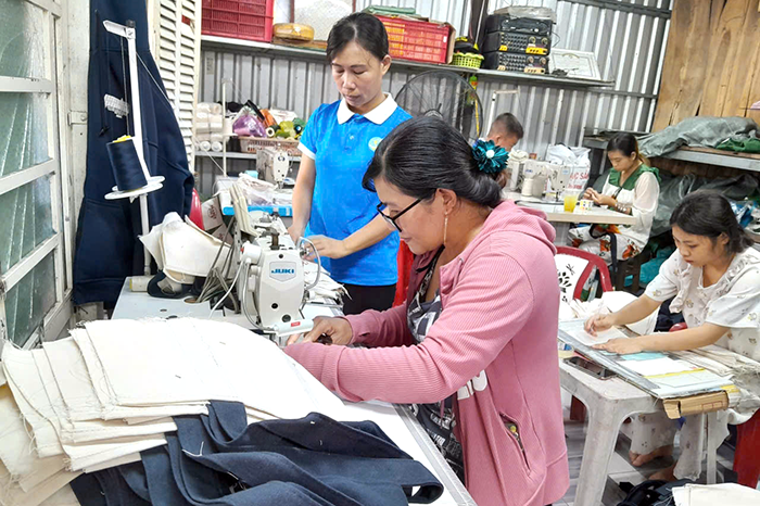 Support women to start businesses