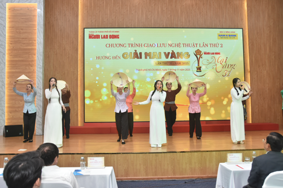 Giải Mai Vàng khẳng định sức sống mới - Ảnh 2.