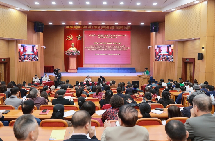 Thanh Xuan Ward má otevřený dialog, naslouchá a přijímá názory lidí - Foto 1. Phường Thanh Xuân đối thoại cởi mở, lắng nghe và tiếp thu ý kiến nhân dân- Ảnh 1.