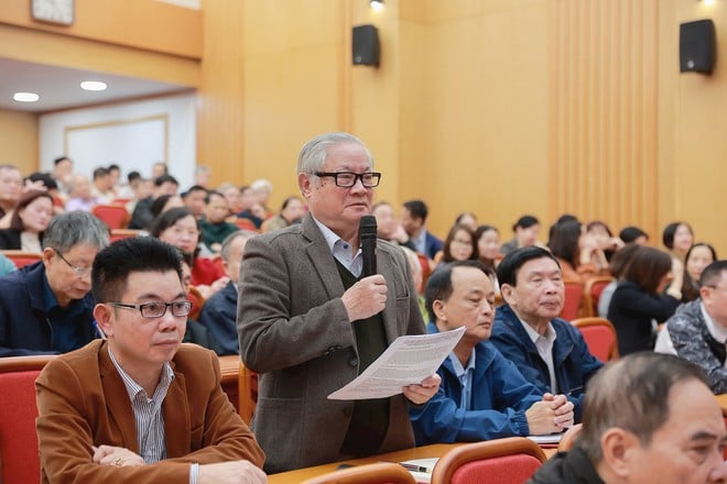 Thanh Xuan Ward má otevřený dialog, naslouchá a přijímá názory lidí - Foto 3. Phường Thanh Xuân đối thoại cởi mở, lắng nghe và tiếp thu ý kiến nhân dân- Ảnh 3.