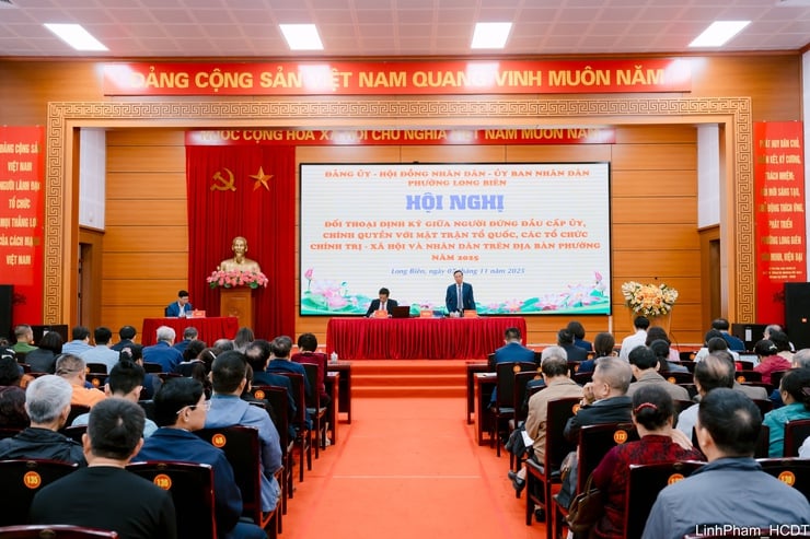 Lãnh đạo phường Long Biên đối thoại với người dân- Ảnh 1.