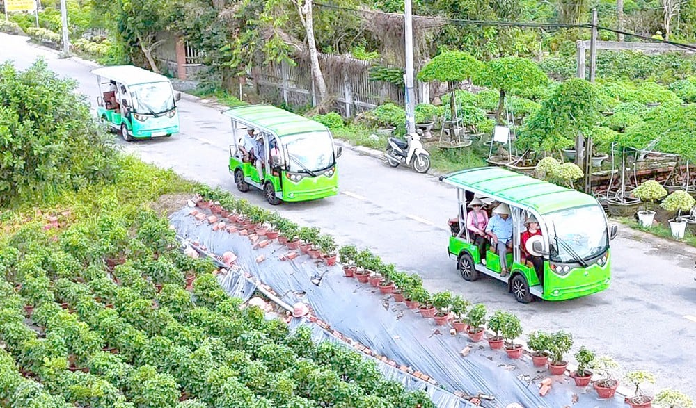 Toerisme met behoud van culturele waarden en ecologische omgeving wordt steeds meer gepromoot.