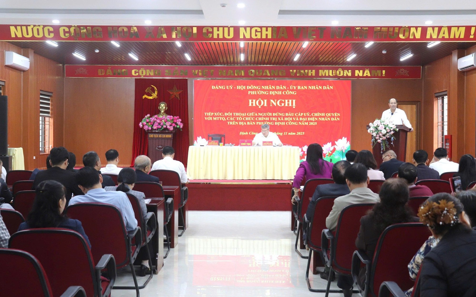 Quang cảnh hội nghị đối thoại