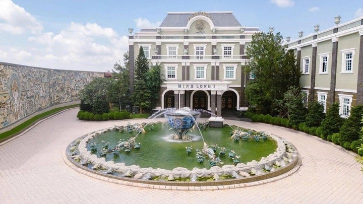 Keramiekmuseum - een plek om de waarden van het beroep en de nationale cultuur over te brengen aan de volgende generatie zakenman Ly Ngoc Minh.