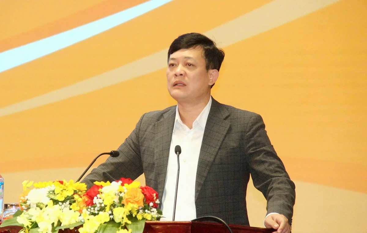 พัฒนาทักษะและความชำนาญให้แก่เจ้าหน้าที่ประจำตำบลและแขวงและข้าราชการพลเรือนในการจัดการกระบวนการทางปกครอง