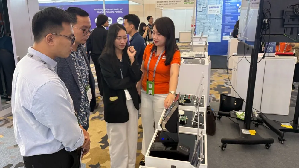 A FPT Corporation apresenta soluções em tecnologia de semicondutores no evento.