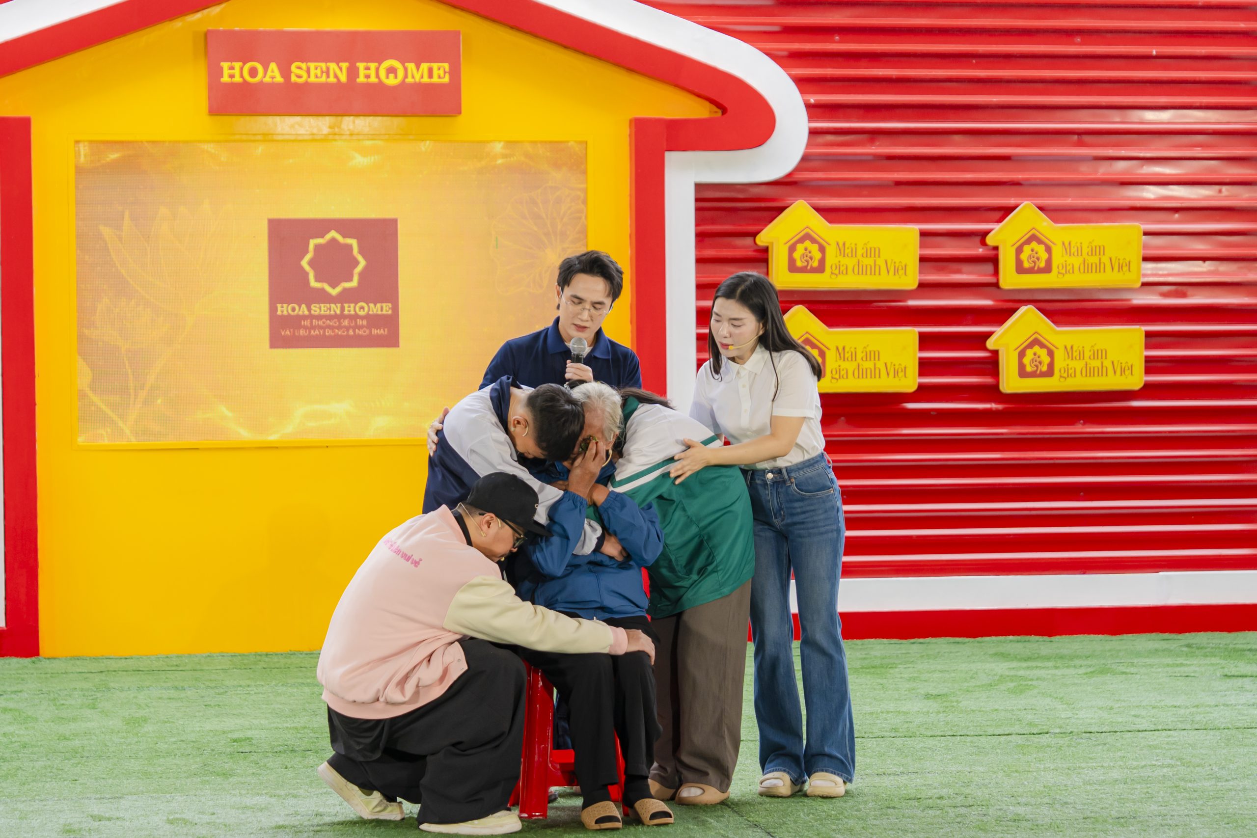 រឿង​ដ៏​ក្លាហាន​របស់​កុមារ​កំព្រា​ដែល​បាន​ចូល​រួម​ក្នុង​កម្មវិធី​បាន​រំជួល​ចិត្ត​គ្រប់​គ្នា​។