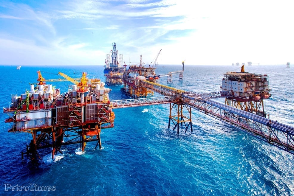 Cụm giàn trung tâm mỏ Bạch Hổ. Ảnh: PetroTimes.