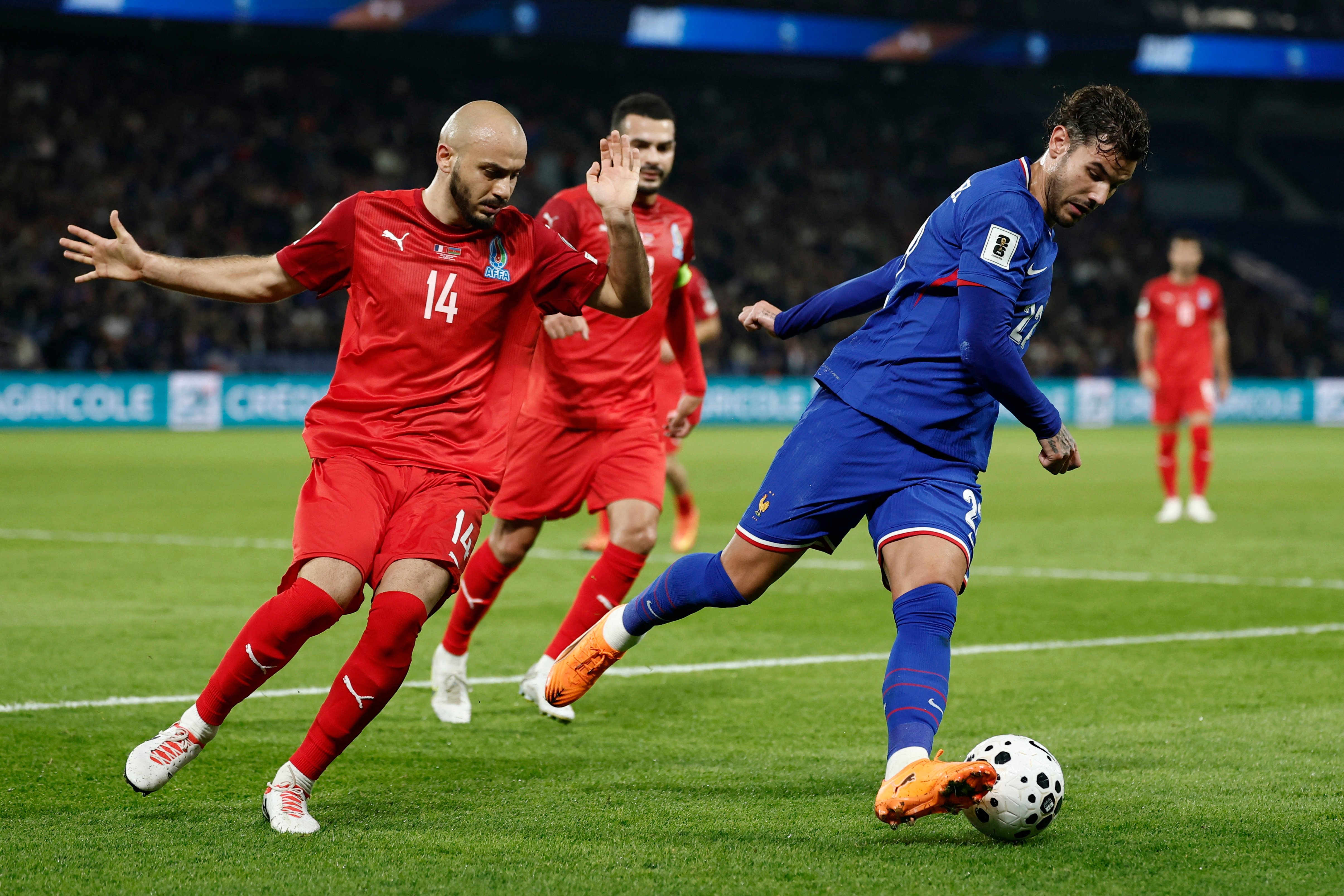 ตามภาพเฮอร์นานเดซ 1 Theo Hernandez anh 1