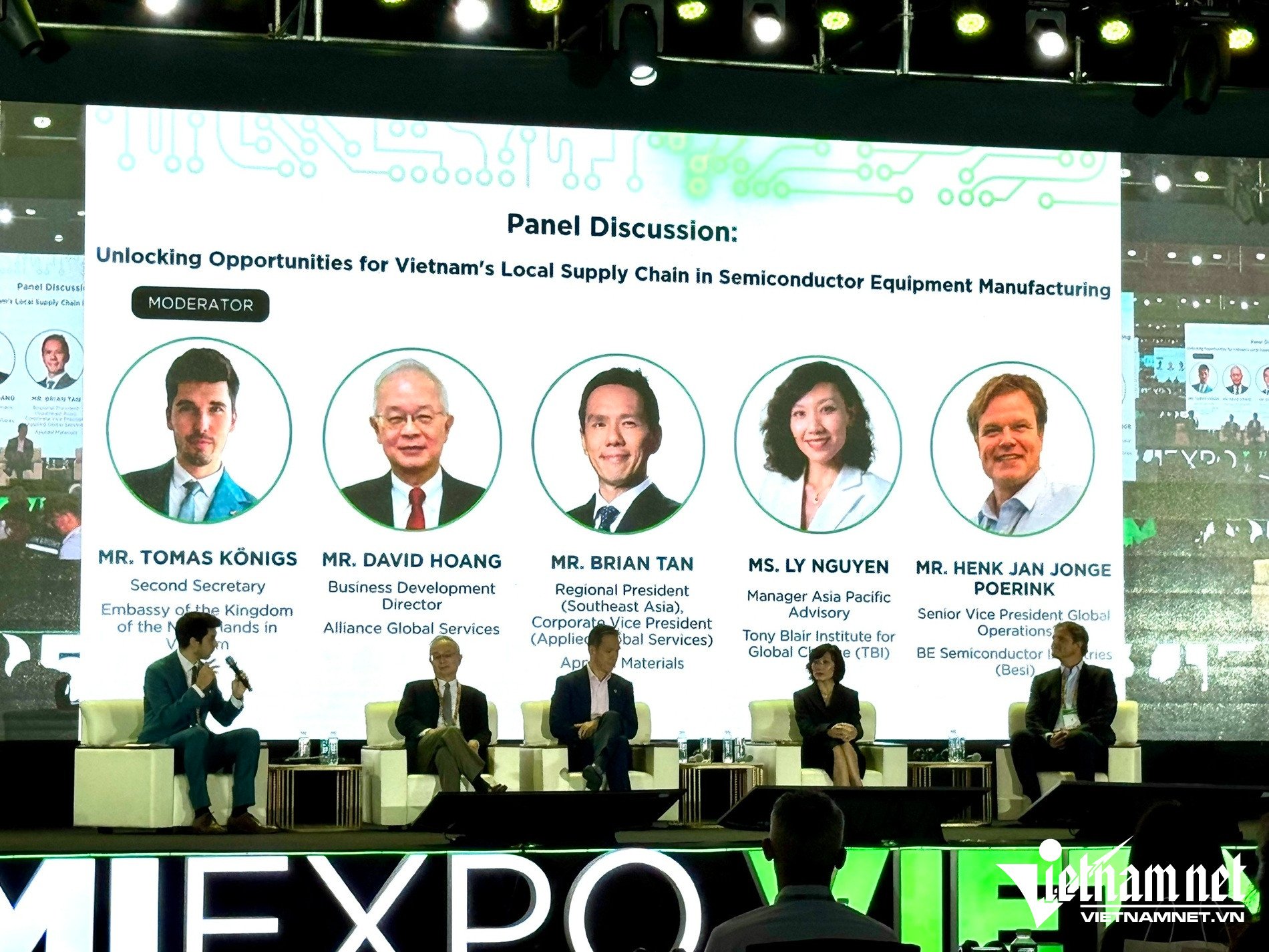 W-711 projection.jpg