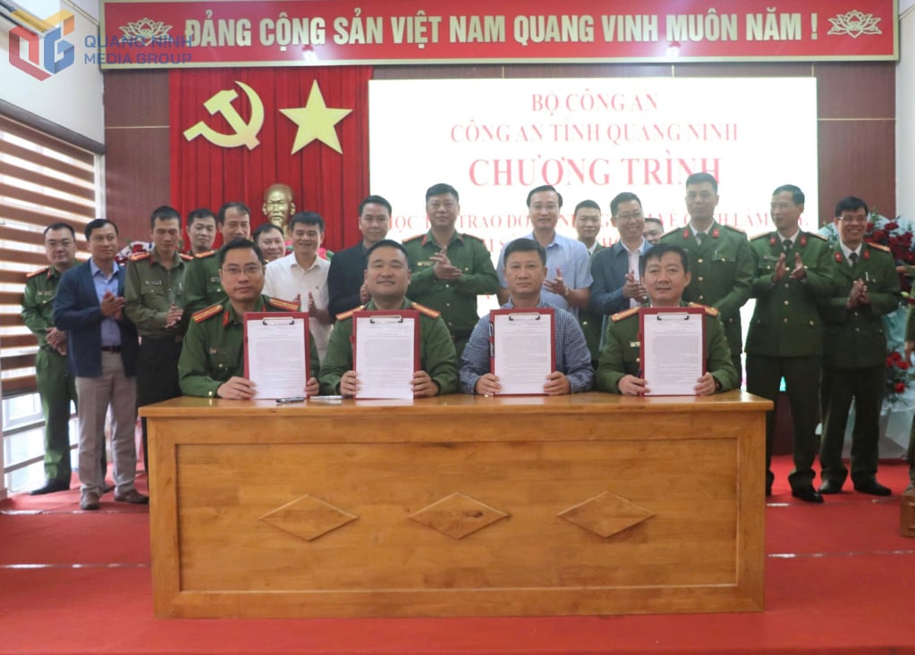 Representanter for partikomiteer, myndigheter og politi i kommuner, bydeler og spesialsoner signerte en forpliktelse om å bygge et rusfritt område innen 2025.