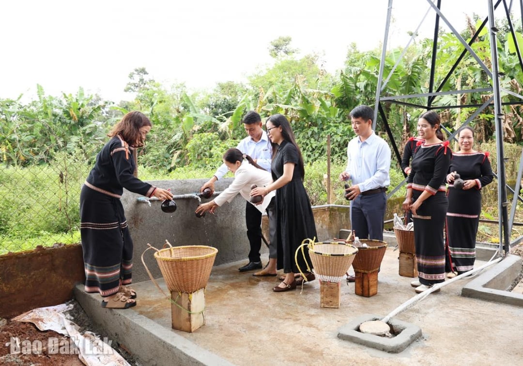 Halk yeni kuyuyu toplumsal faaliyetler için kullanıyor.