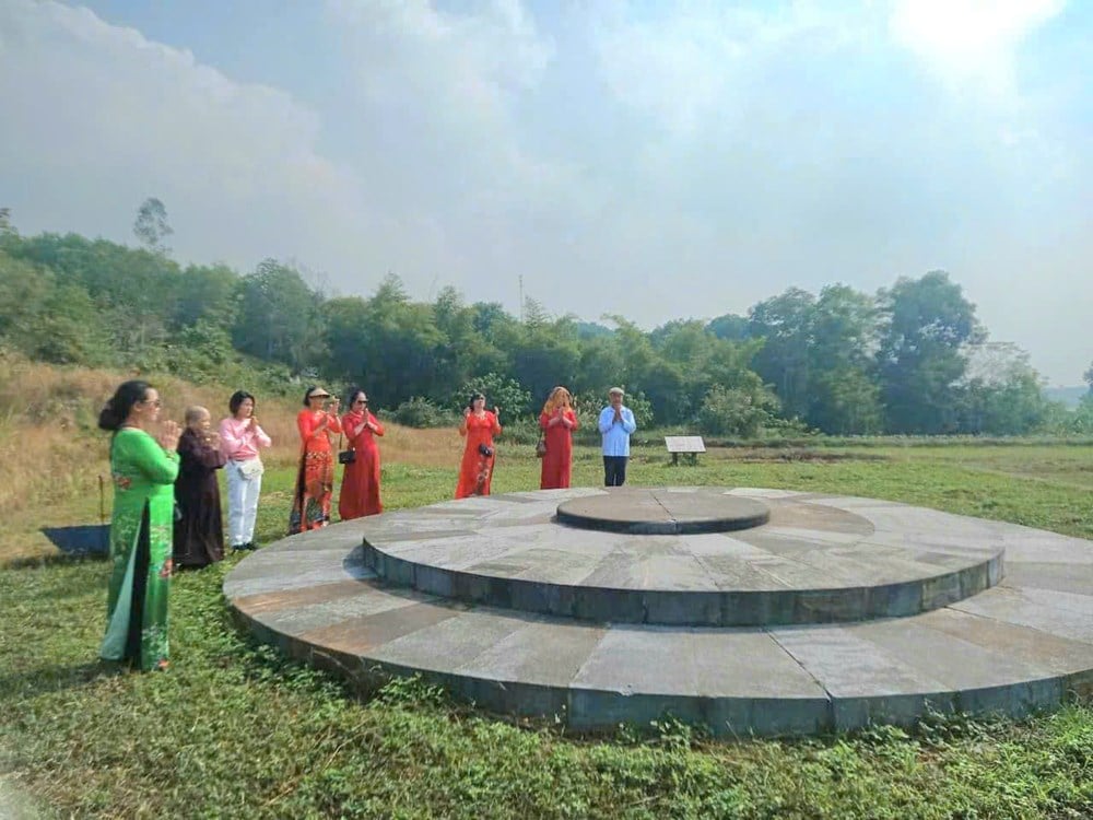 Ministerul Culturii, Sportului și Turismului a aprobat excavarea Altarului Nam Giao, promițând să dezvăluie misterul capitalei Tay Do - foto 2