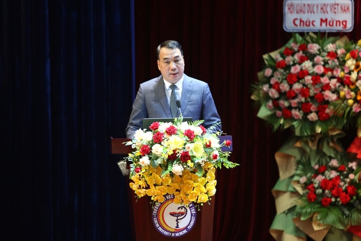 Đào tạo y khoa - công nghệ hay AI không thể thay thế người thầy - Ảnh 2.