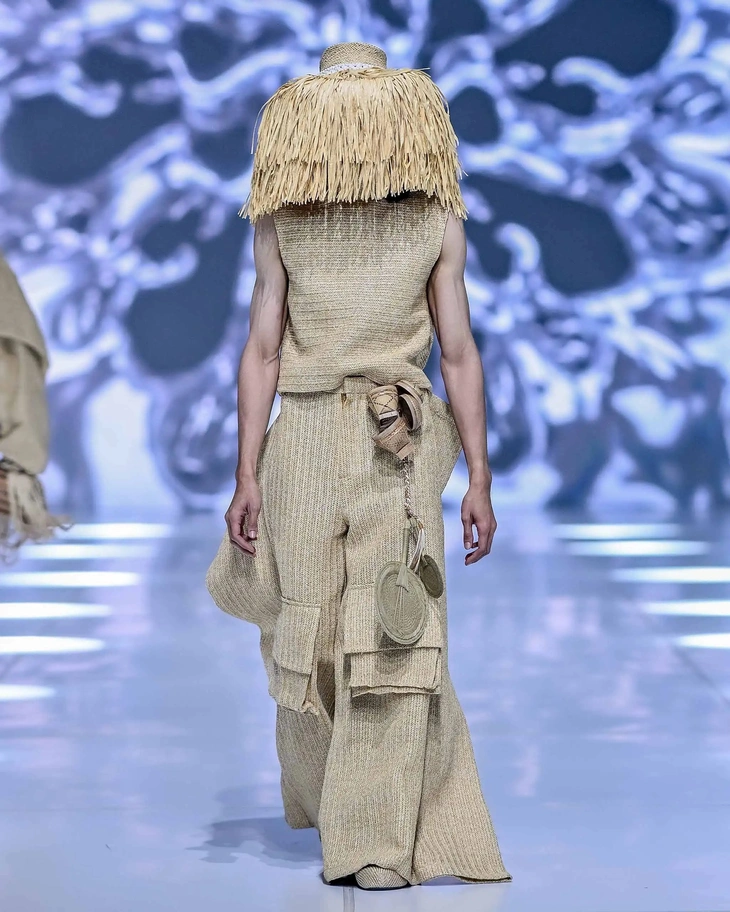 អ្នករចនាអន្តរជាតិ - រូបថត ៣.