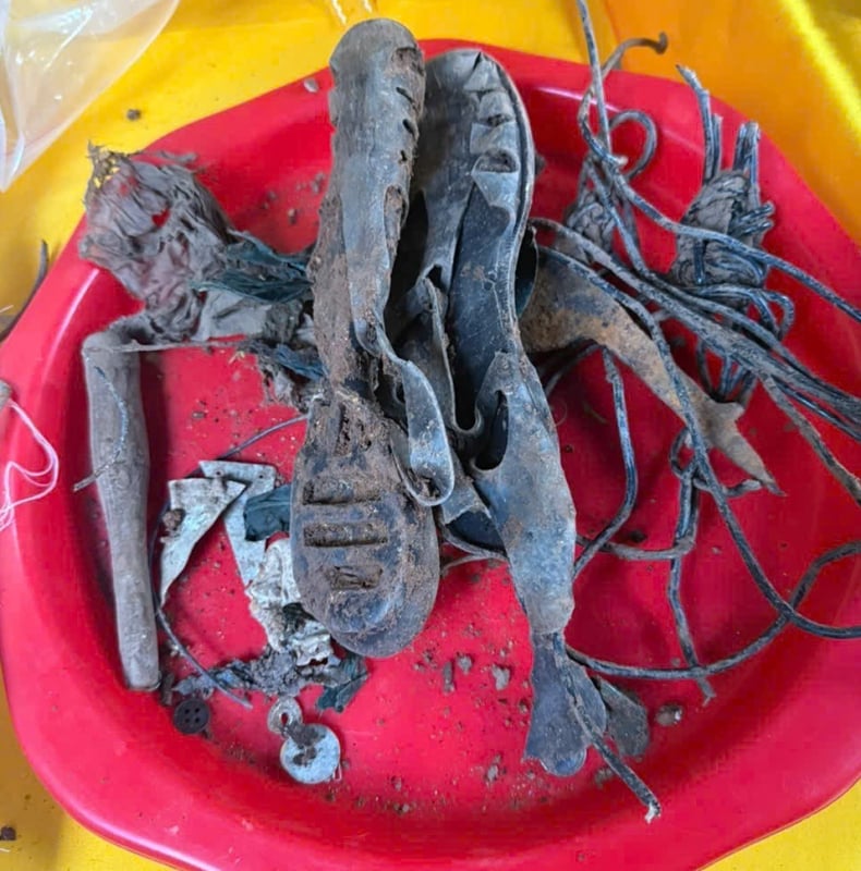 ພິທີລະນຶກ ແລະ ຝັງສົບຂອງນັກຮົບວິລະຊົນທີ່ເສຍສະຫຼະຊີວິດຢູ່ຖ້ຳ ແທງນິງ ຟອງ -0