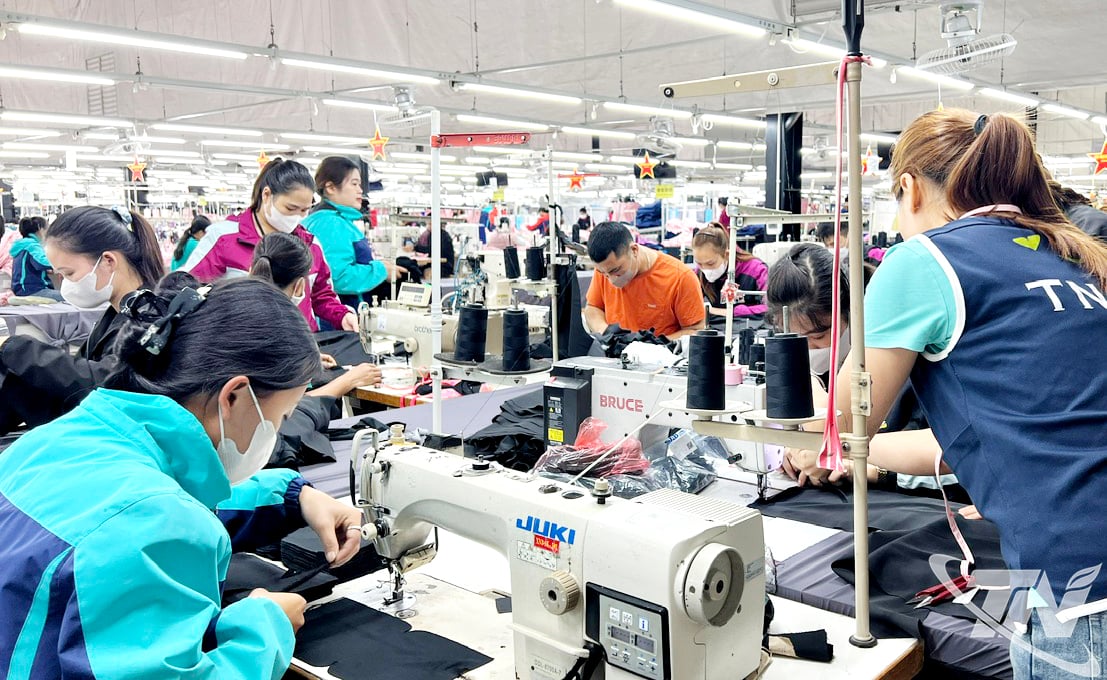 Yıl sonu, tekstil ve hazır giyim ihracat siparişlerinin hızla arttığı, ildeki mal ihracatının değer artışına önemli katkı sağladığı bir dönemdir.