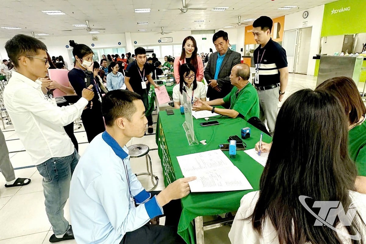 សមាជិកសហជីព និងកម្មករ ទទួលបានការពិនិត្យសុខភាព និងពិនិត្យជំងឺមហារីកដោយឥតគិតថ្លៃ។