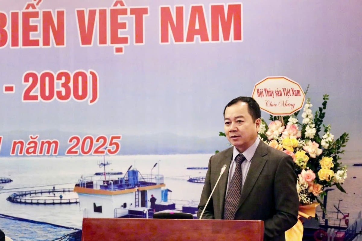 Ông Trần Đình Luân, Cục trưởng Cục Thủy sản và Kiểm ngư (Bộ NN&MT) đánh giá kết quả nhiệm kỳ II và thông tin định hướng phát triển nuôi biển công nghiệp. Ảnh: Hồng Ngọc.