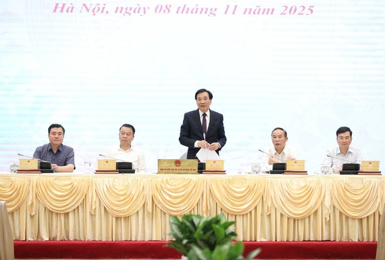 Toàn cảnh Họp báo Chính phủ thường kỳ tháng 10/2025. Ảnh: VGP/QP.