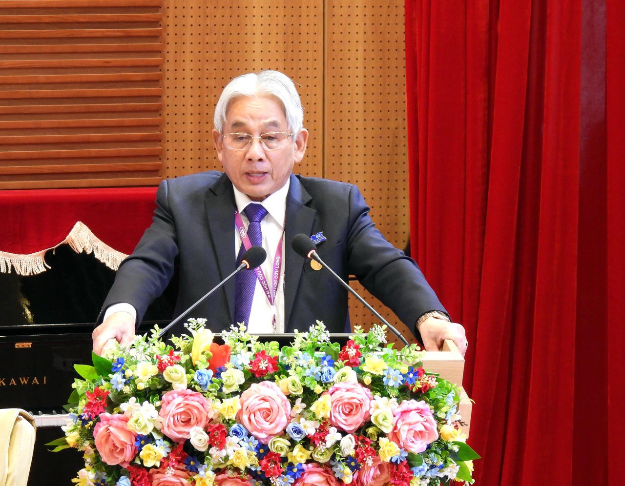 Associate Professor, Dr. Luong Minh Cu - President of Cuu Long University delivered the opening speech