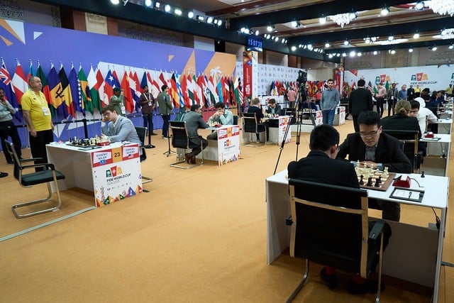 ដោយរក្សាបាននូវគុណសម្បត្តិរបស់គាត់ Le Quang Liem បានឈ្នះសំបុត្រទៅជុំទី 4 នៃការប្រកួតអុកពិភពលោកឆ្នាំ 2025 - រូបថត 2 ។