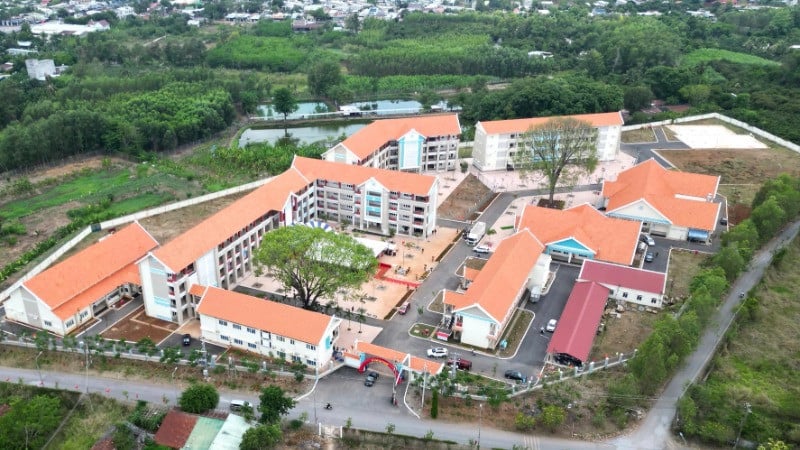 គម្រោងជួសជុល និងកែលម្អសាលាបណ្ដុះបណ្ដាលជនជាតិភាគតិចខេត្ត Dong Nai មានទុនវិនិយោគជាង ១៥២ពាន់លានដុង។