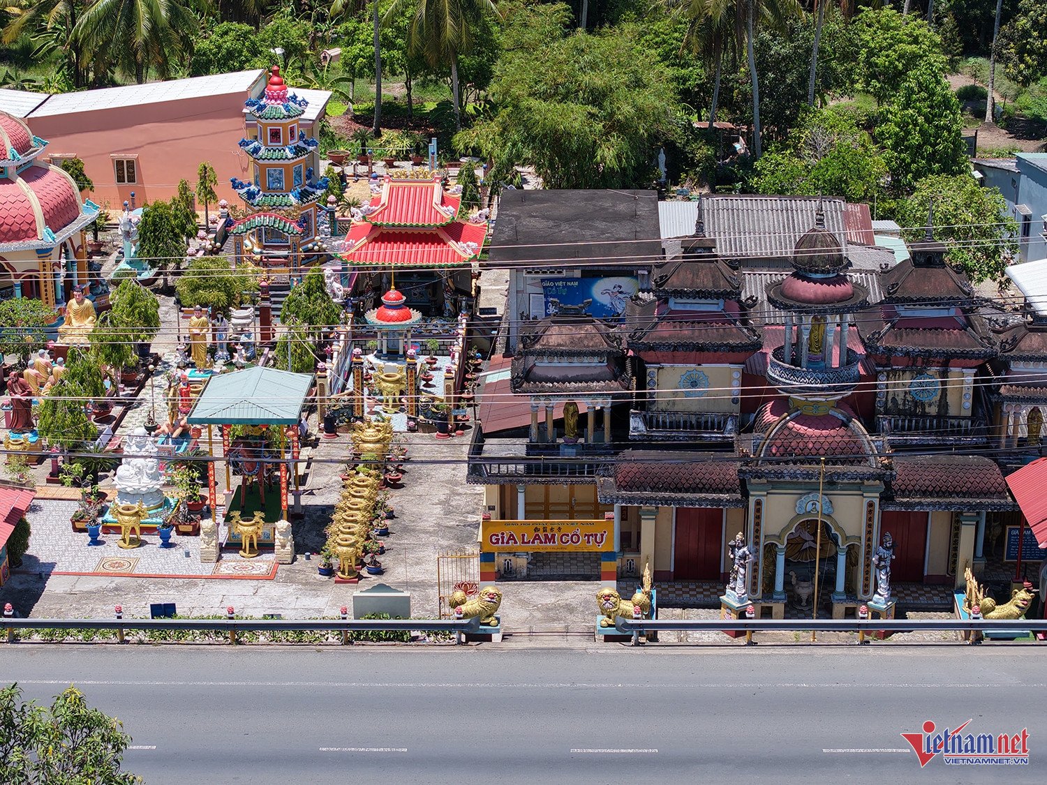 W-old temple.JPG.jpg