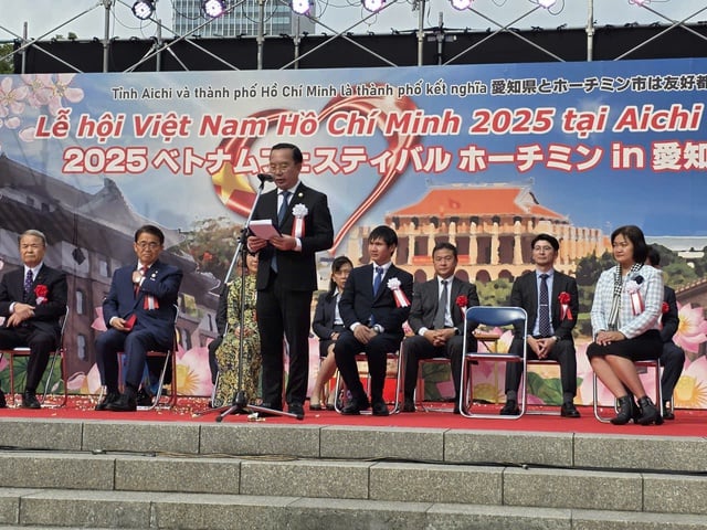 Đông Hùng hát 'Tiến quân ca' trước 10.000 khán giả tại Nhật Bản- Ảnh 1.