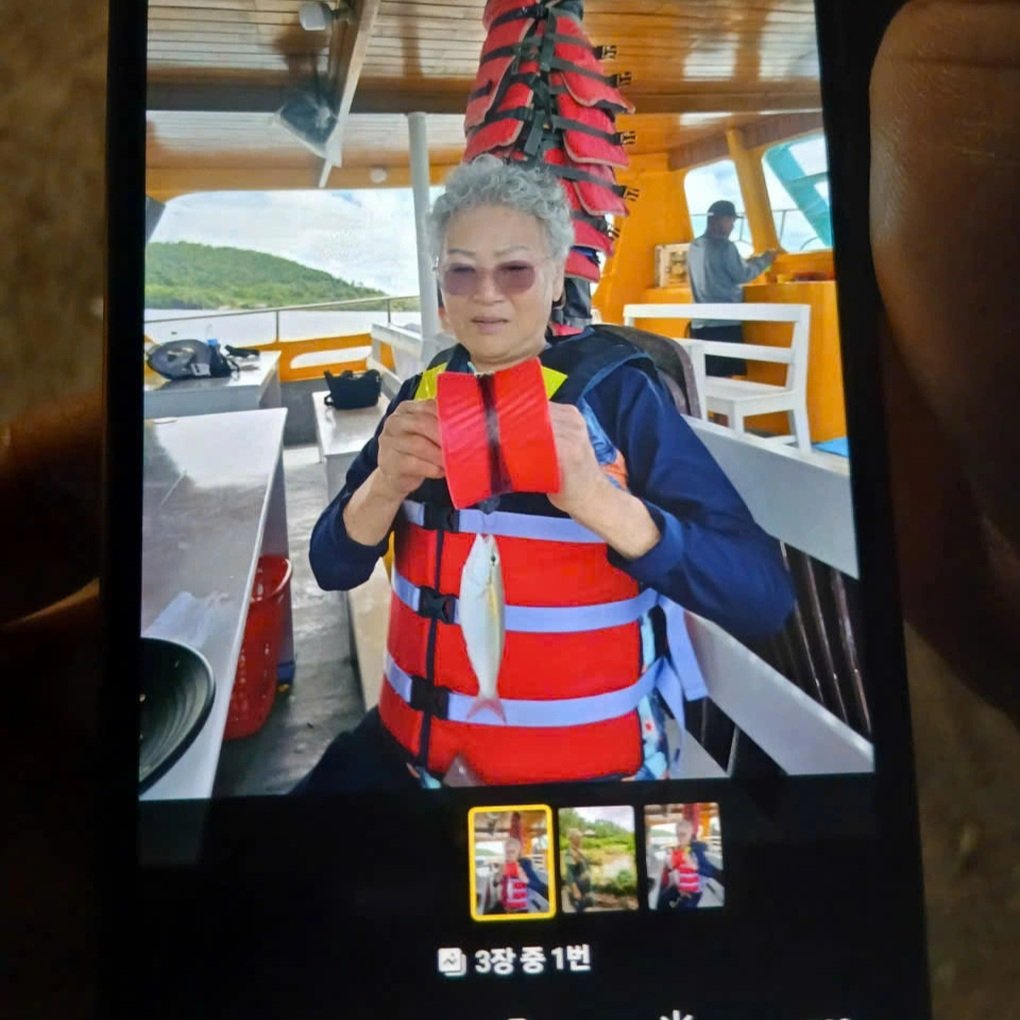 Un ziar coreean mulțumește vietnamezilor pentru găsirea bătrânei pierdute și refuză să accepte 13 milioane de VND - 1