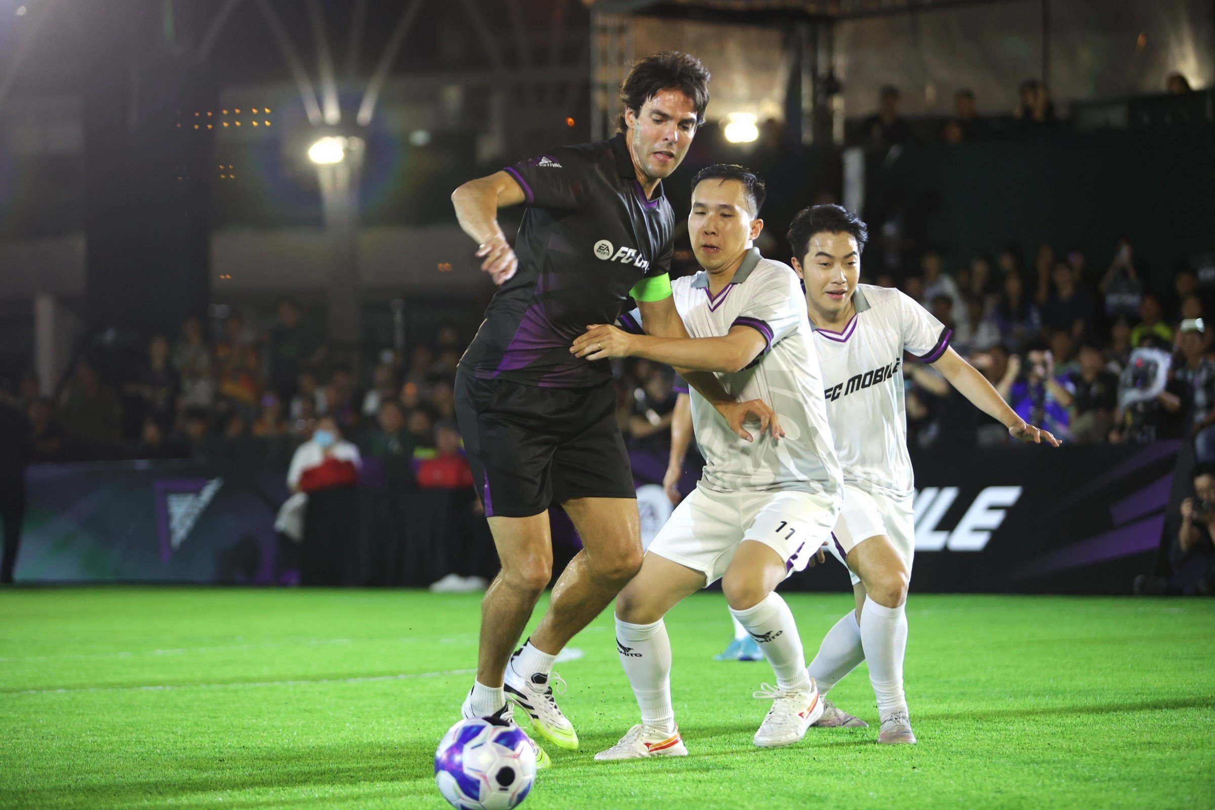 Кака фото 2 Kaka anh 2