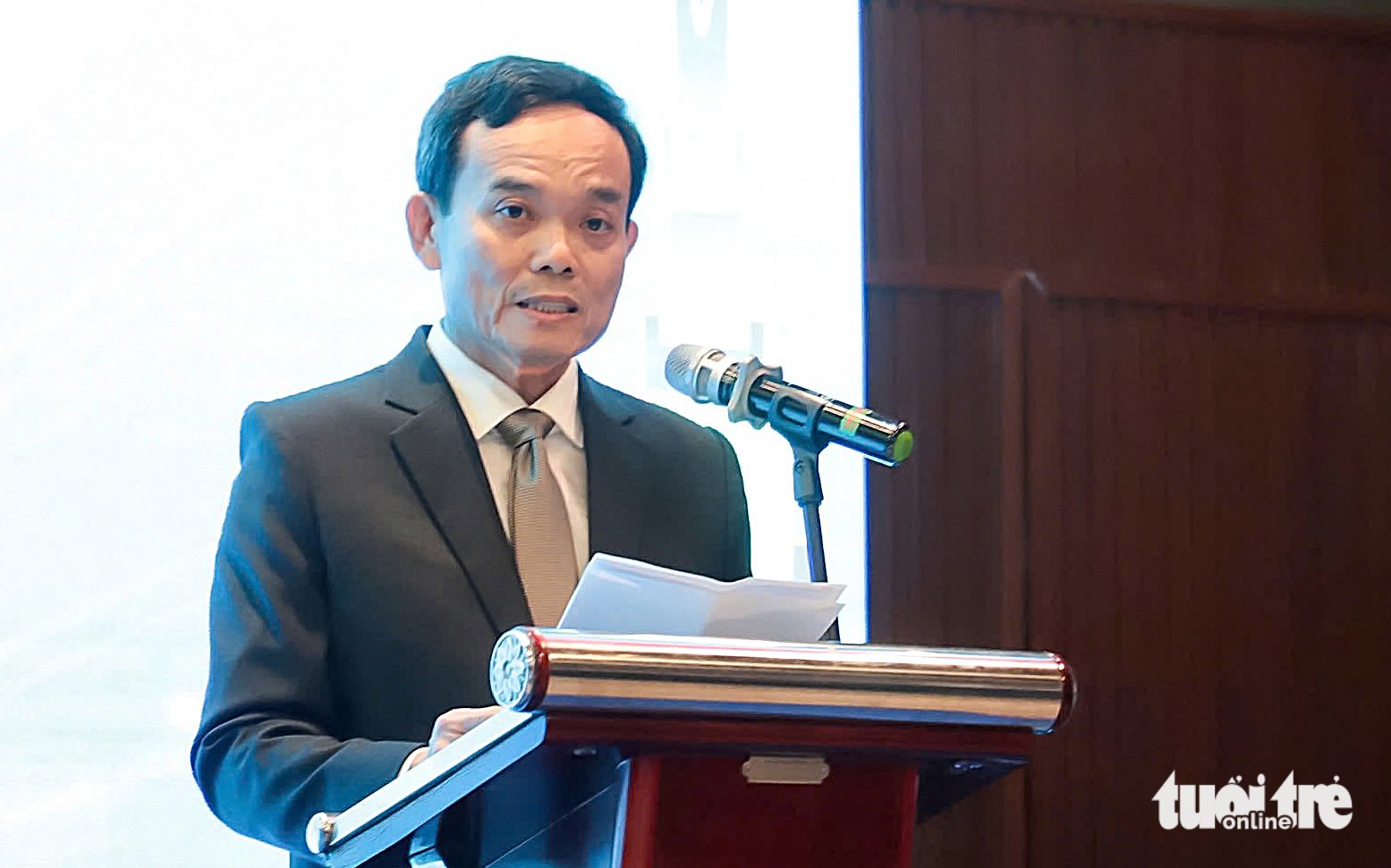 Minister Tran Luu Quang uppmuntrar universitet att bidra med idéer för att bygga en kunskapsstad - Foto 1.