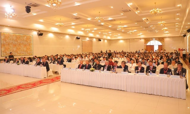 Hội nghị khoa học Bệnh phổi toàn quốc lần thứ 11: Ứng dụng kỹ thuật cao vì lá phổi khỏe của người Việt- Ảnh 3.