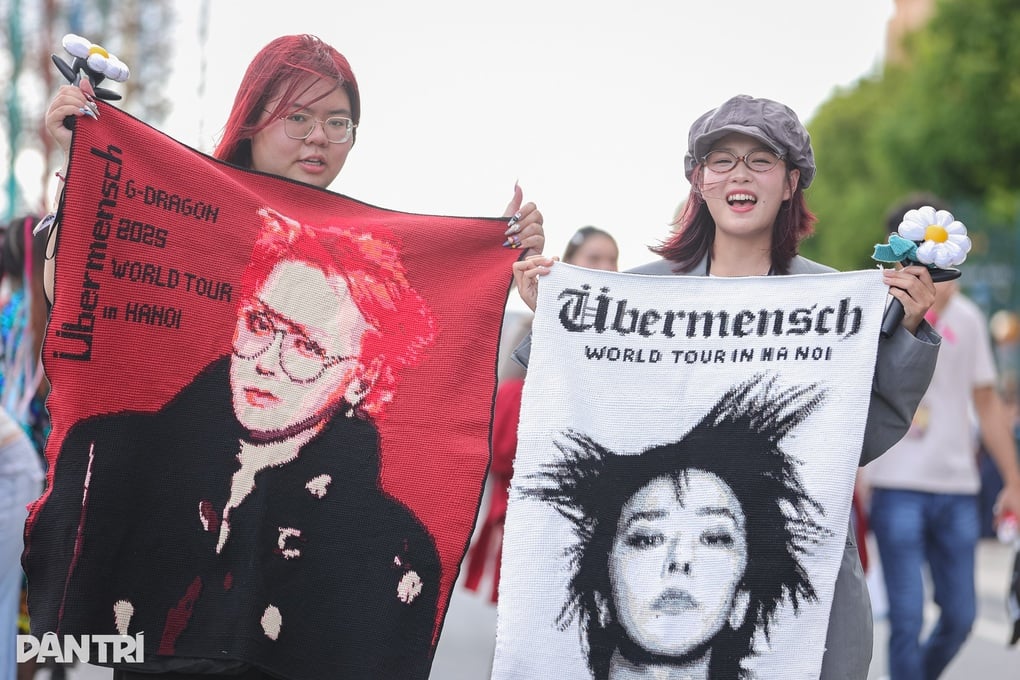 G-Dragon đăng ảnh đêm diễn bùng nổ tại Việt Nam, hẹn gặp lại vào tối 9/11 - 2