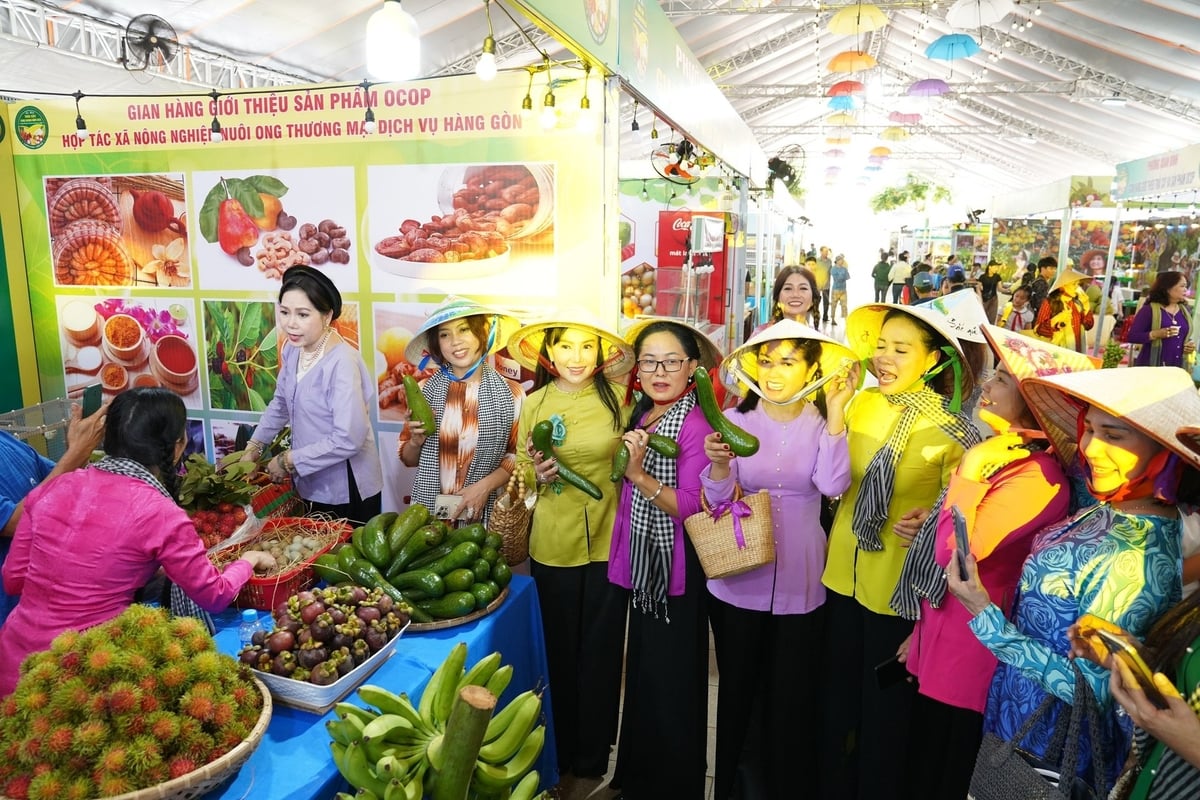 Đồng Nai đẩy mạnh kết nối các sản phẩm OCOP vào hệ thống bán lẻ hiện đại và thương mại điện tử. Ảnh: Minh Sáng.