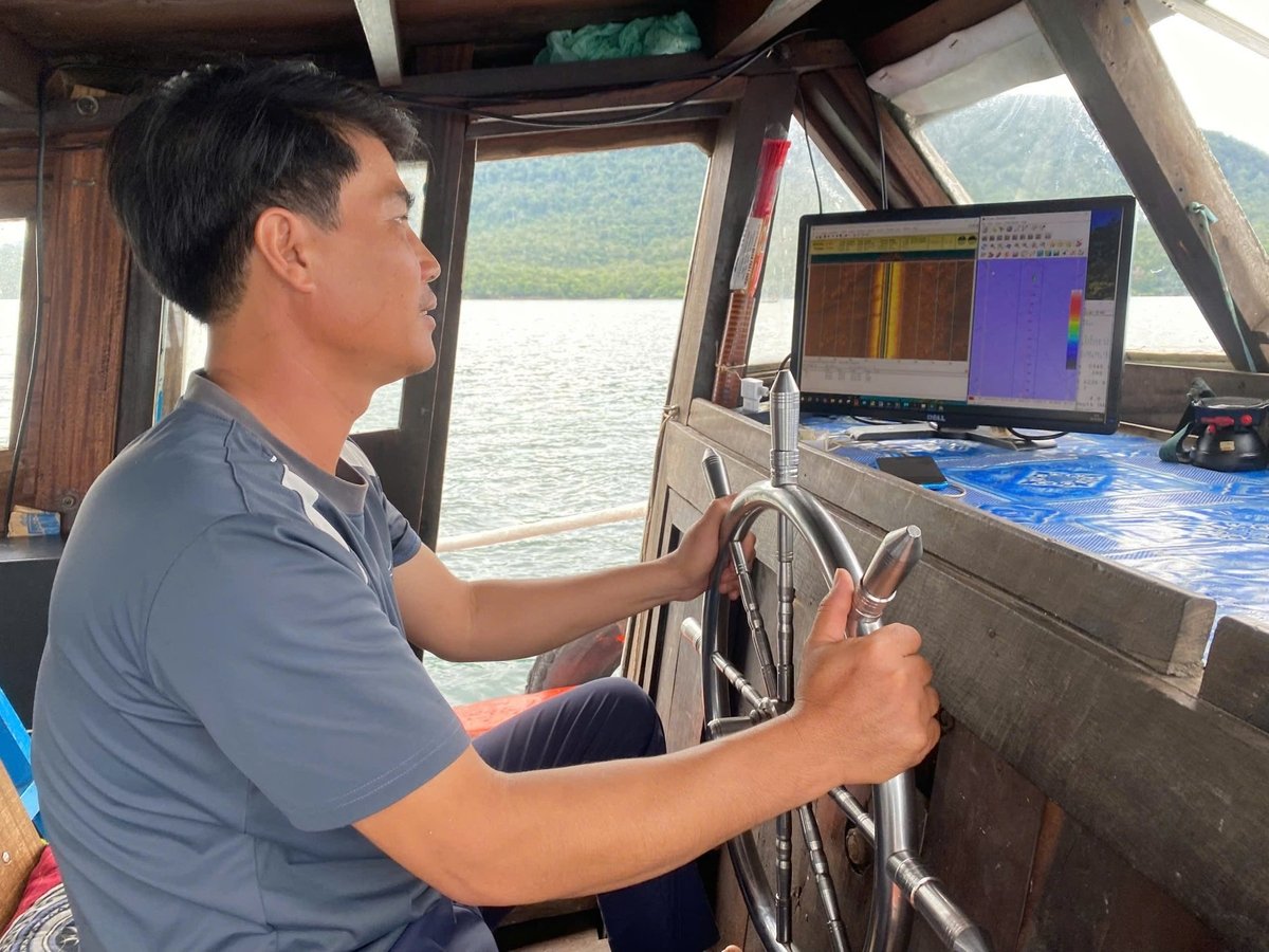 Anh Lương Hoàng Linh, chàng trai lái tàu từng được mệnh danh là một 'sói biển' chính hiệu. Ảnh: Sơn Cường.