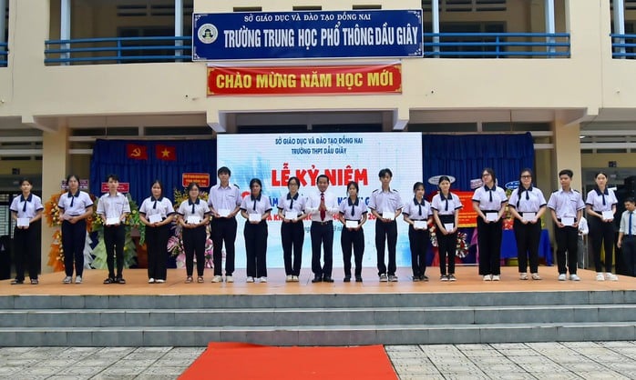 Đồng Nai tiếp tục đổi mới toàn diện giáo dục và đào tạo, phát triển nguồn nhân lực chất lượng cao - Ảnh 3.