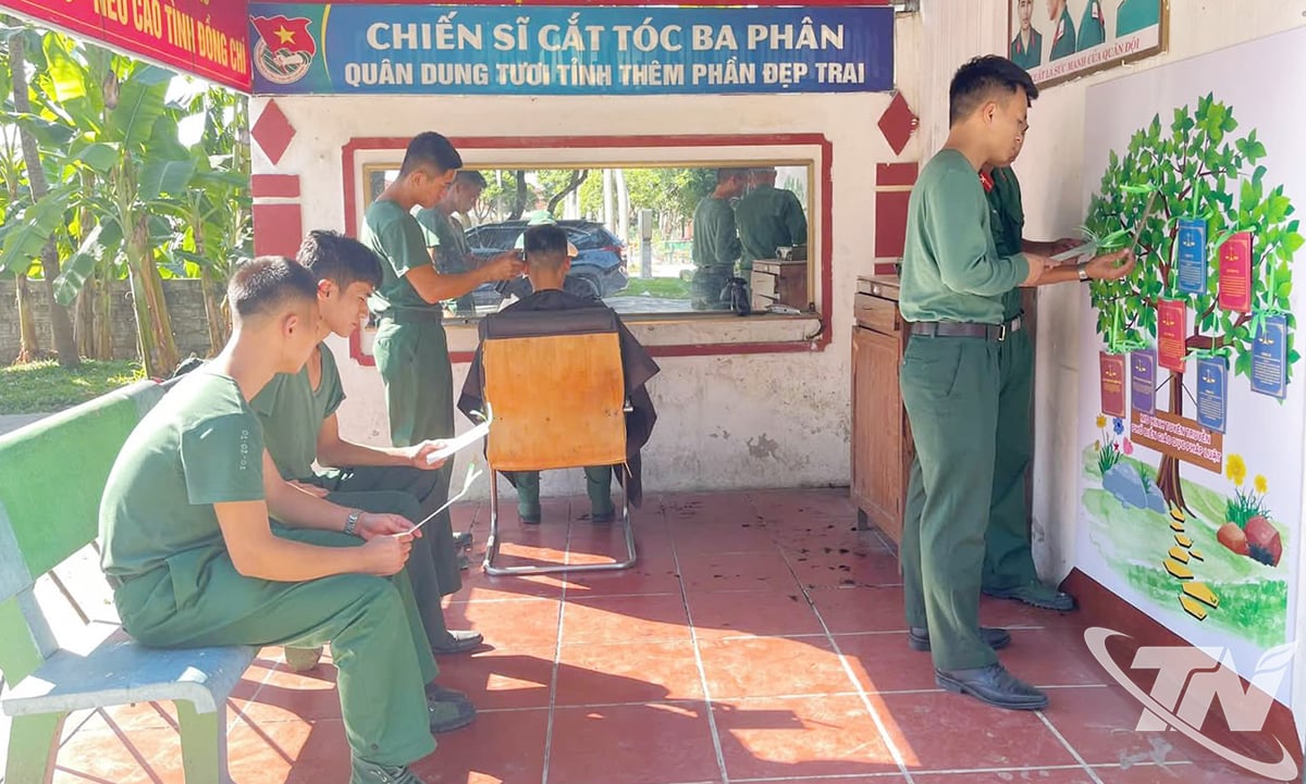 Koutek právních znalostí u dělostřelecké brigády 382.