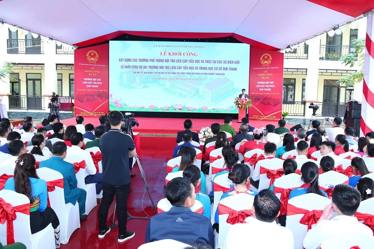 Ceremonia de inaugurare a lucrărilor la Școala Primară și Internatul Gimnazial Tam Thanh