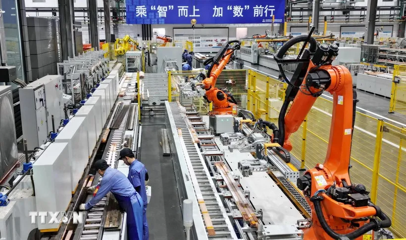 Dòng vốn FDI vào Trung Quốc giảm mạnh trong quý 3/2025 - Ảnh 1.