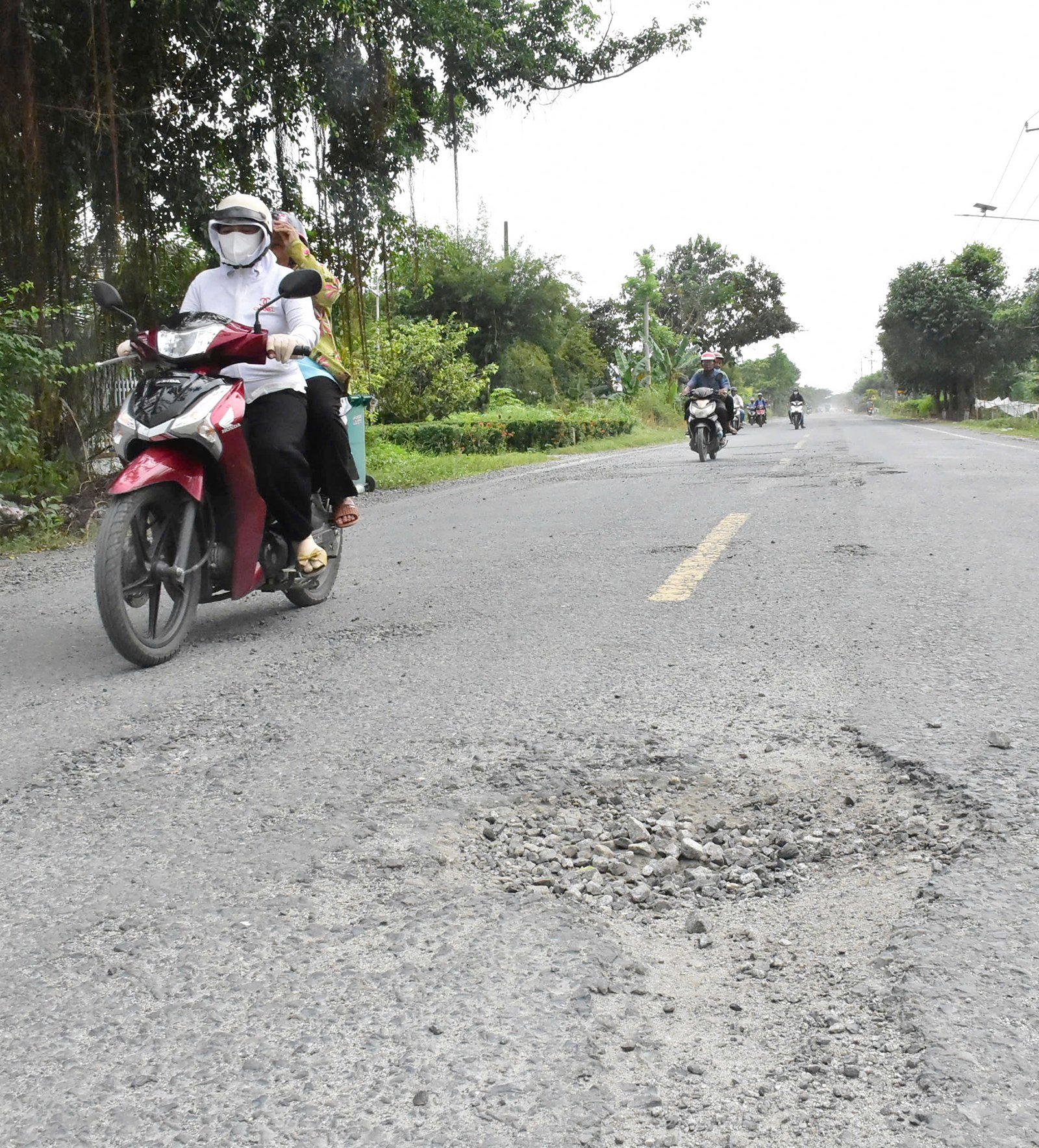 Perbaikan Jalan Raya Nasional 61, bagian Jembatan Ben Nhut-Rach Tia, meringankan penderitaan masyarakat