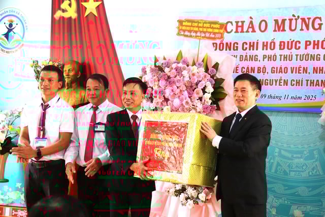 Khởi công trường dân tộc nội trú liên cấp ở vùng biên giới Lâm Đồng, Đắk Lắk - Ảnh 5.