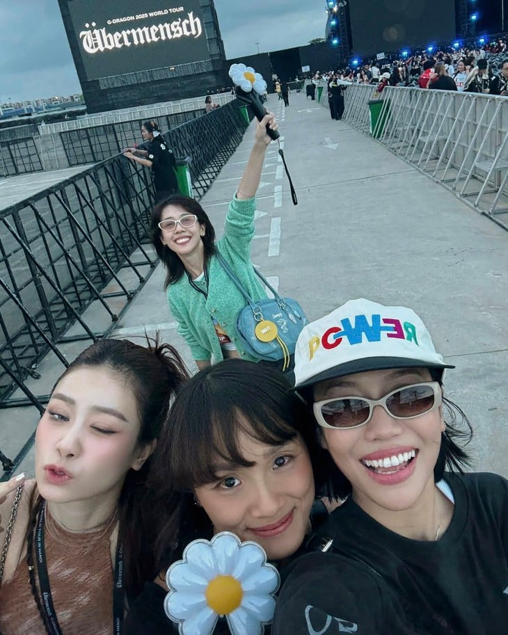 G-DRAGON thăng hoa cùng 50.000 khán giả ở Hà Nội - Ảnh 6.