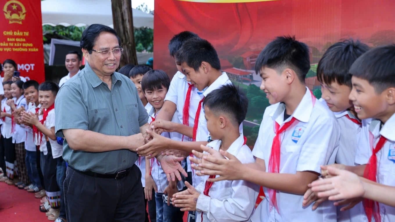 Thủ tướng phát động khởi công xây dựng 72 trường nội trú cho học sinh vùng biên - Ảnh 1.